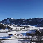 アパート Bergzeit Auf 1000 M Hoehe Mit Balkon, Parkplatz, Wlan, Kueche *