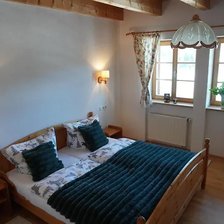 شقة Bergzeit Auf 1000 M Hoehe Mit Balkon, Parkplatz, Wlan, Kueche *