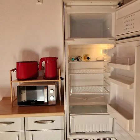 Bergzeit Auf 1000 M Hoehe Mit Balkon, Parkplatz, Wlan, Kueche شقة *