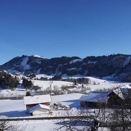 Apartment Bergzeit Auf 1000 M Hoehe Mit Balkon, Parkplatz, Wlan, Kueche *