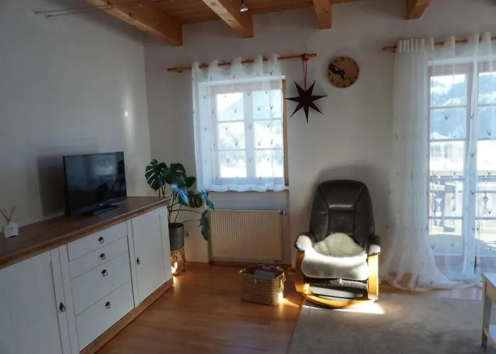 Bergzeit Auf 1000 M Hoehe Mit Balkon, Parkplatz, Wlan, Kueche