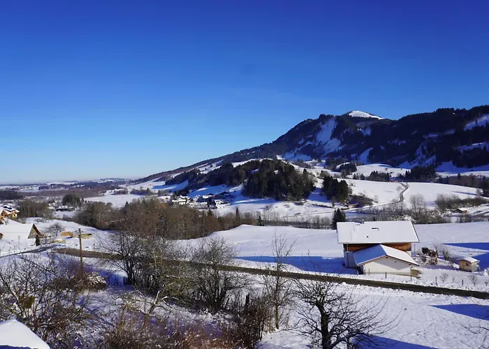 Bergzeit Auf 1000 M Hoehe Mit Balkon, Parkplatz, Wlan, Kueche Apartament