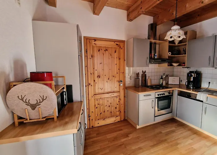 Bergzeit Auf 1000 M Hoehe Mit Balkon, Parkplatz, Wlan, Kueche Apartament
